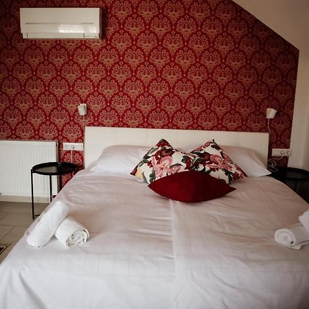 Hotel Sipos Borhaz Es Vendeghaz Badacsonyörs Zewnętrze zdjęcie